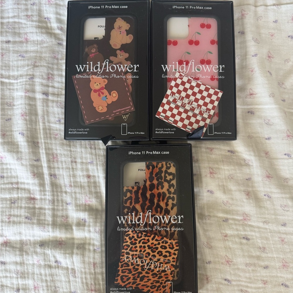 3 iPhone 11 Pro Max Wildflower cases